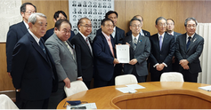 北陸新幹線建設促進大会・中央要請